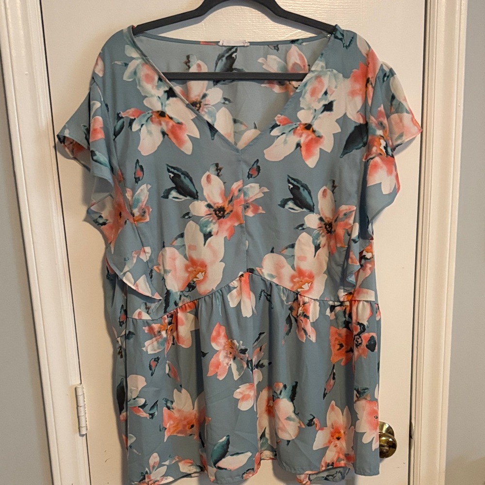 Chic Soul Blue Floral V-Neck Flutter Sleeve Blouse